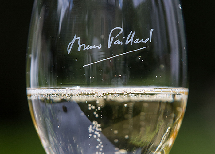 Champagne_Bruno Paillard signature